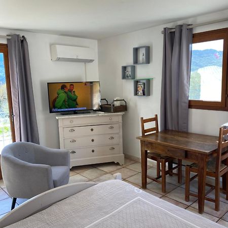 Chambre Une Fenetre Sur Le Ventoux La Clue Plaisians Exterior photo